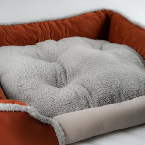 Soft Touch All Seasons 26'' Pet Bed